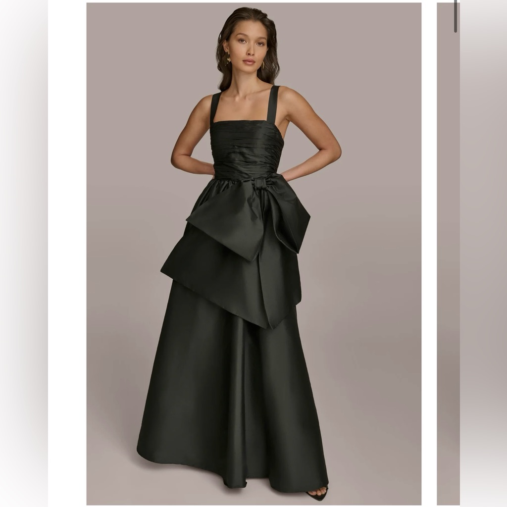 Beautiful Donna Karan Black Bow Ball Gown!